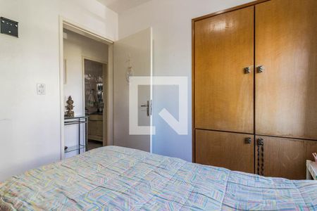 Dormitório de apartamento à venda com 4 quartos, 88m² em Bela Vista, Porto Alegre