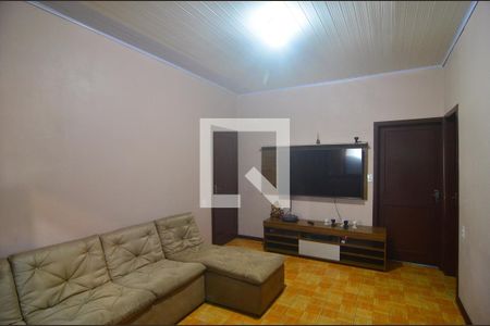 Sala de casa à venda com 3 quartos, 120m² em Harmonia, Canoas