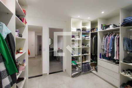 Casa à venda com 400m², 3 quartos e 5 vagasCloset