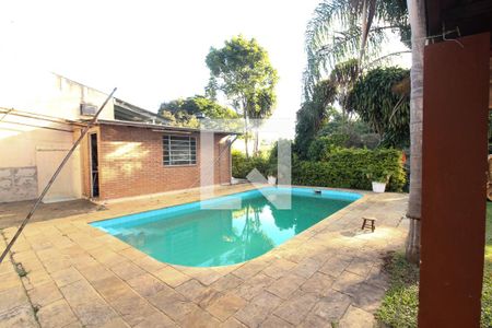 Casa à venda com 1300m², 4 quartos e 10 vagas Casa à venda com 1300m², 4 quartos e 10 vagasPiscina