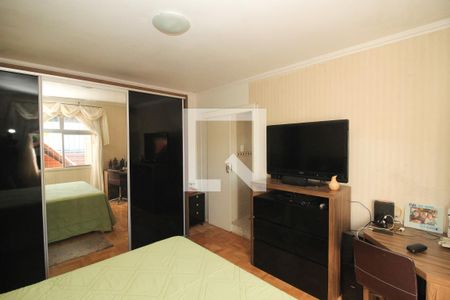 Casa à venda com 1300m², 4 quartos e 10 vagas Casa à venda com 1300m², 4 quartos e 10 vagasQuarto Suíte