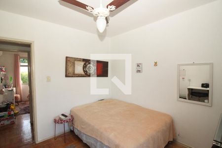 Casa à venda com 1300m², 4 quartos e 10 vagas Casa à venda com 1300m², 4 quartos e 10 vagasQuarto 2