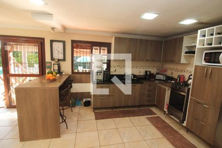 Casa à venda com 1300m², 4 quartos e 10 vagas Casa à venda com 1300m², 4 quartos e 10 vagasCozinha 2