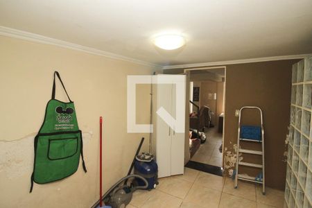 Casa à venda com 1300m², 4 quartos e 10 vagas Casa à venda com 1300m², 4 quartos e 10 vagasQuarto de Serviço