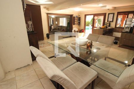 Casa à venda com 1300m², 4 quartos e 10 vagas Casa à venda com 1300m², 4 quartos e 10 vagasSala de Jantar