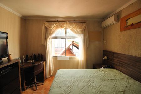 Casa à venda com 1300m², 4 quartos e 10 vagas Casa à venda com 1300m², 4 quartos e 10 vagasQuarto Suíte