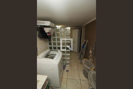 Casa à venda com 1300m², 4 quartos e 10 vagas Casa à venda com 1300m², 4 quartos e 10 vagasÁrea de Serviço