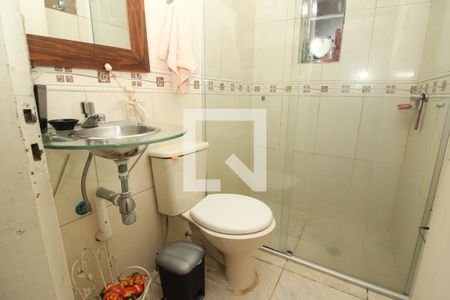 Casa à venda com 1300m², 4 quartos e 10 vagas Casa à venda com 1300m², 4 quartos e 10 vagasBanheiro de Serviço