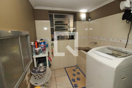 Casa à venda com 1300m², 4 quartos e 10 vagas Casa à venda com 1300m², 4 quartos e 10 vagasÁrea de Serviço