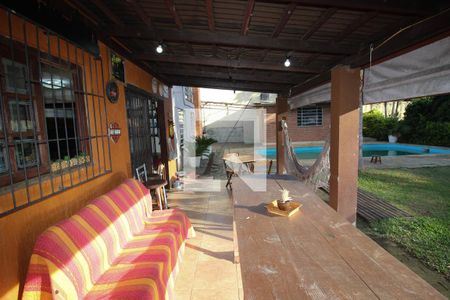 Casa à venda com 1300m², 4 quartos e 10 vagas Casa à venda com 1300m², 4 quartos e 10 vagasvaranda