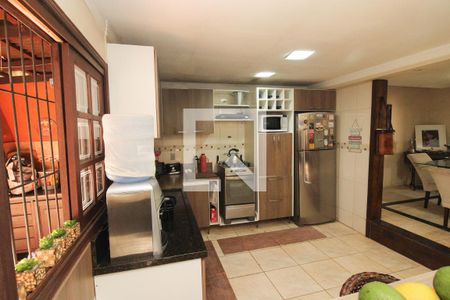 Casa à venda com 1300m², 4 quartos e 10 vagas Casa à venda com 1300m², 4 quartos e 10 vagasCozinha 2