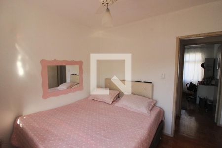 Casa à venda com 1300m², 4 quartos e 10 vagas Casa à venda com 1300m², 4 quartos e 10 vagasQuarto 1