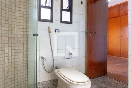 Apartamento para alugar com 100m², 3 quartos e 2 vagasBanheiro da Suíte