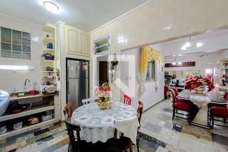 Casa para alugar com 329m², 5 quartos e 2 vagasCozinha