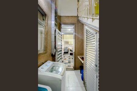 Casa para alugar com 329m², 5 quartos e 2 vagasLavanderia