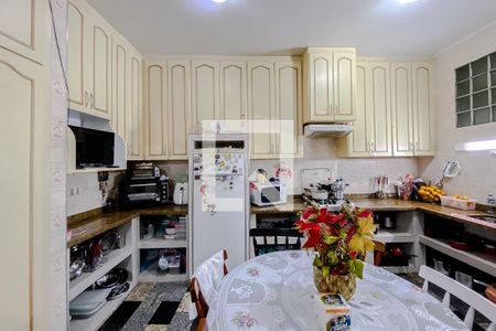 Casa para alugar com 329m², 5 quartos e 2 vagasCozinha