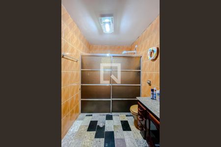 Casa para alugar com 329m², 5 quartos e 2 vagasBanheiro