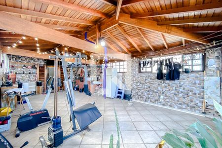 Casa para alugar com 329m², 5 quartos e 2 vagasVaranda