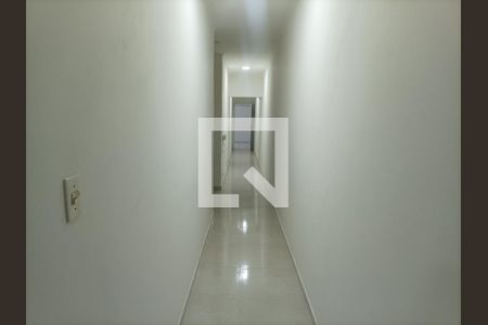 Casa à venda com 390m², 3 quartos e 3 vagasCorredor