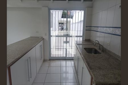 Casa à venda com 390m², 3 quartos e 3 vagasCozinha