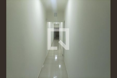 Casa à venda com 390m², 3 quartos e 3 vagasCorredor