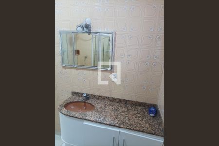 Casa à venda com 390m², 3 quartos e 3 vagasBanheiro 1