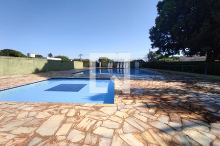 Apartamento para alugar com 65m², 2 quartos e 1 vagaÁrea comum - Piscina