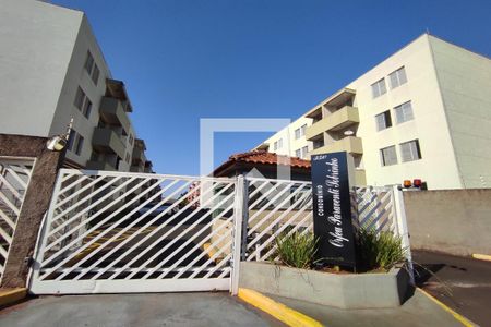 Apartamento para alugar com 65m², 2 quartos e 1 vagaFachada