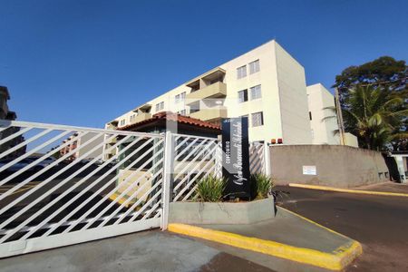 Apartamento para alugar com 65m², 2 quartos e 1 vagaFachada