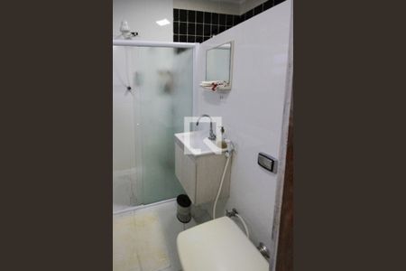 Casa à venda com 200m², 3 quartos e 6 vagasBanheiro da Suíte 02