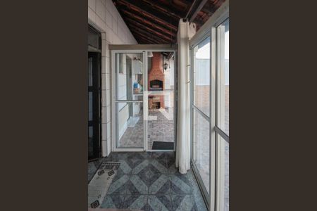 Casa à venda com 200m², 3 quartos e 6 vagasVaranda