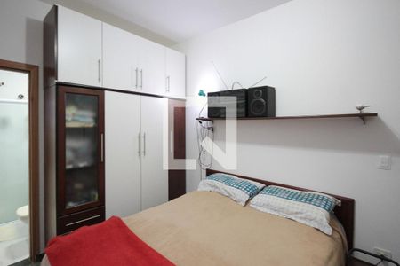 Casa à venda com 200m², 3 quartos e 6 vagasSuíte 02