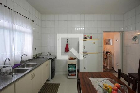 Casa à venda com 200m², 3 quartos e 6 vagasCozinha