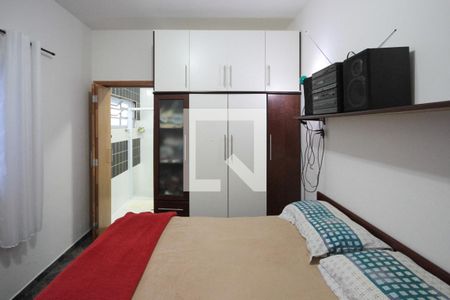 Casa à venda com 200m², 3 quartos e 6 vagasSuíte 02