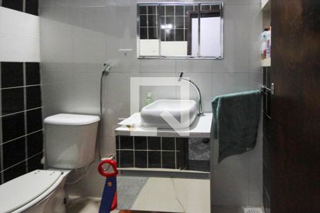 Casa à venda com 200m², 3 quartos e 6 vagasLavabo