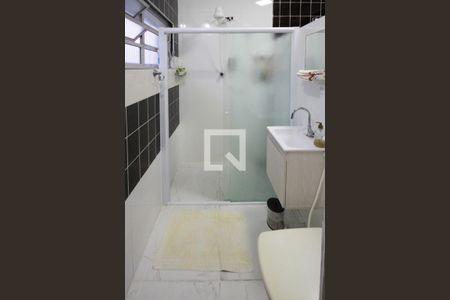 Casa à venda com 200m², 3 quartos e 6 vagasBanheiro da Suíte 02