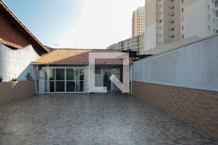 Casa à venda com 200m², 3 quartos e 6 vagasVaranda