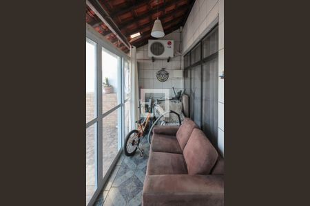 Casa à venda com 200m², 3 quartos e 6 vagasVaranda