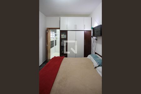 Casa à venda com 200m², 3 quartos e 6 vagasSuíte 02