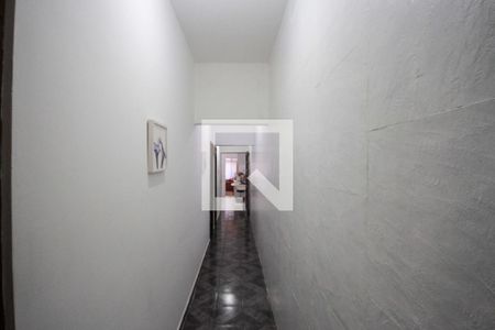 Casa à venda com 200m², 3 quartos e 6 vagasCorredor