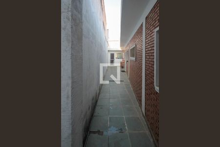 Casa à venda com 200m², 3 quartos e 6 vagasCorredor