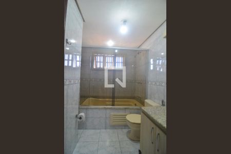 Casa à venda com 270m², 3 quartos e 3 vagasBanheiro suíte