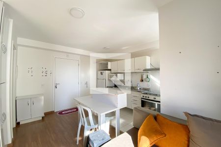 Sala/Cozinha/Área de Serviço de apartamento para alugar com 1 quarto, 48m² em Conceicao, Osasco