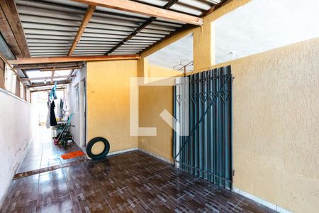 Casa à venda com 165m², 4 quartos e 2 vagasCorredor