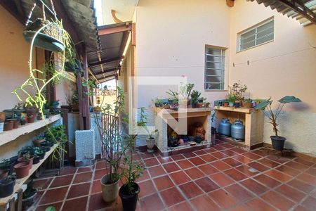 Casa à venda com 218m², 3 quartos e 1 vagaÁrea comum - Churrasqueira