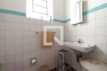 Casa à venda com 218m², 3 quartos e 1 vagaBanheiro