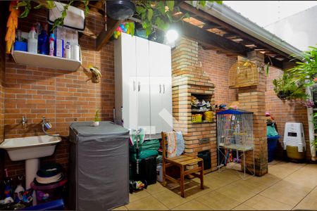 Casa à venda com 200m², 3 quartos e 2 vagasÁrea de Serviço