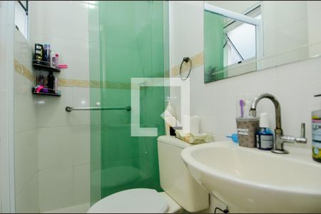 Casa à venda com 200m², 3 quartos e 2 vagasBanheiro da Suíte 2