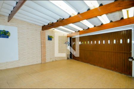 Casa à venda com 200m², 3 quartos e 2 vagasGaragem