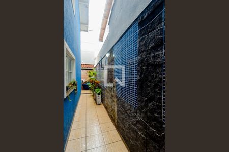 Casa à venda com 200m², 3 quartos e 2 vagasCorredor Lateral 